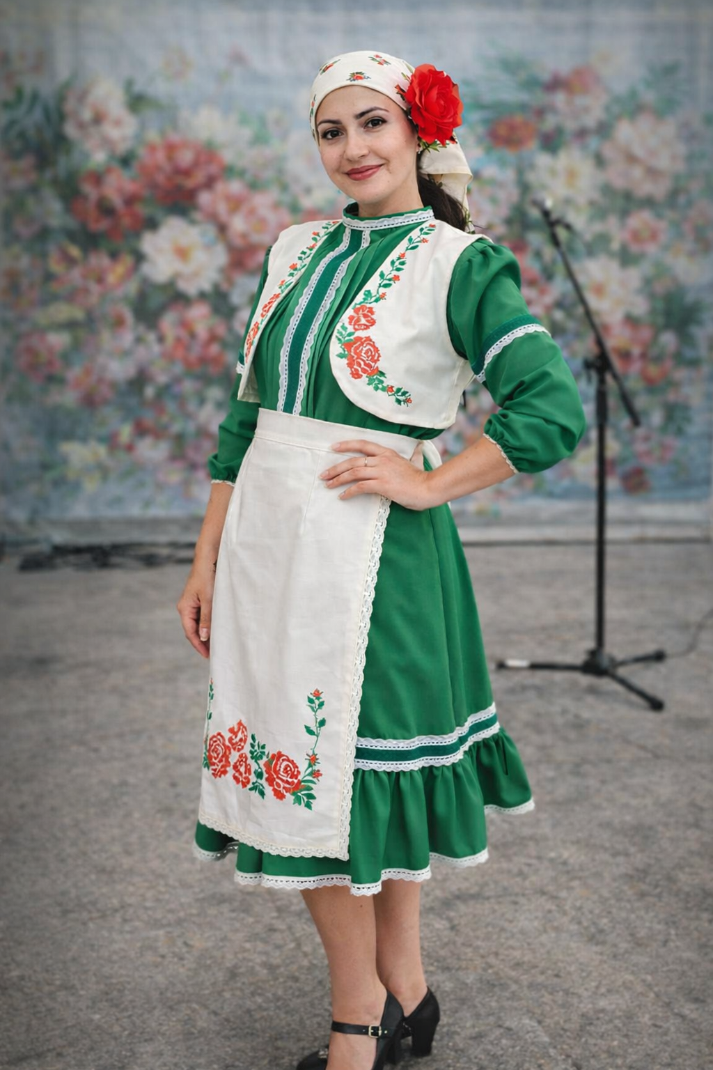 Gagauz women's folk costume, green dress, white apron with rose embroidery, BUDJAKFOLK